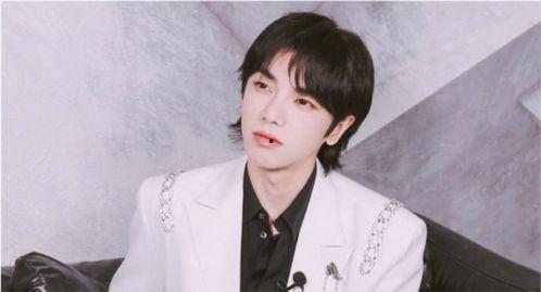 华晨宇回应吃瓜